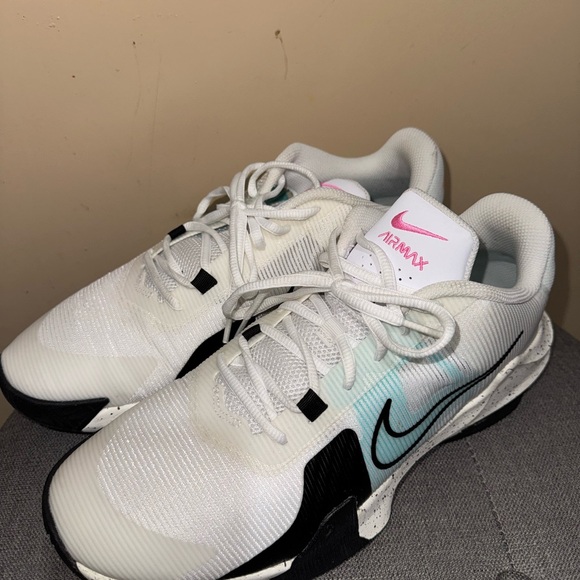 Nike Air Max White and Black Athletic Shoes - Picture 4 of 6